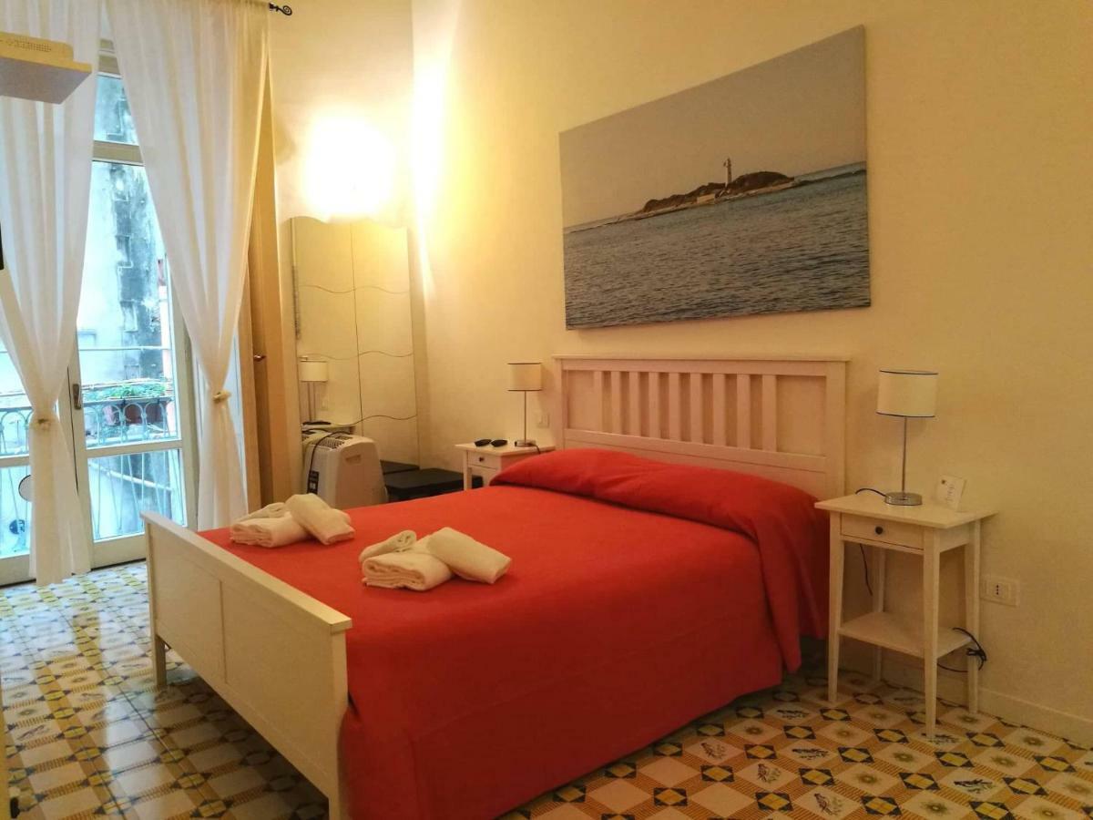 L'Infinito Bed & Breakfast Salerno Ngoại thất bức ảnh